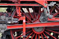 Treibrad einer Schnellzug-Dampflokomotive